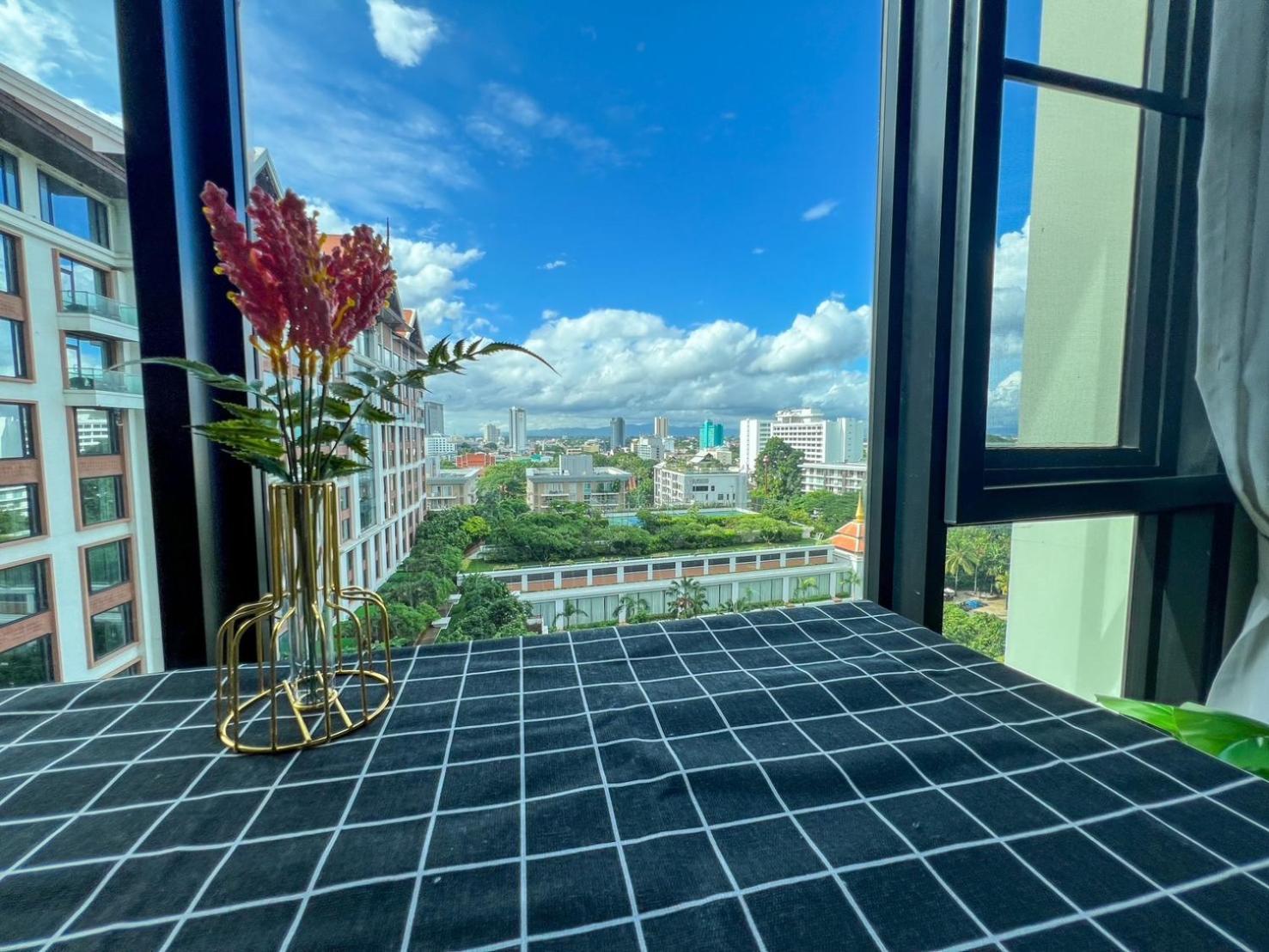 The Astra Luxury Condo In Town Чиангмай Экстерьер фото